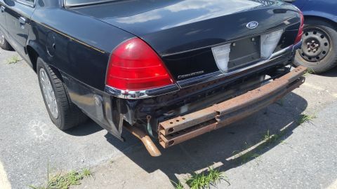 2001 Ford Crown Victoria