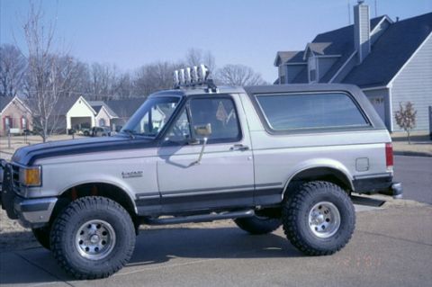 1991 Ford Bronco - Early shot of Bronco with 4" Superlift and 35" MT/Rs.