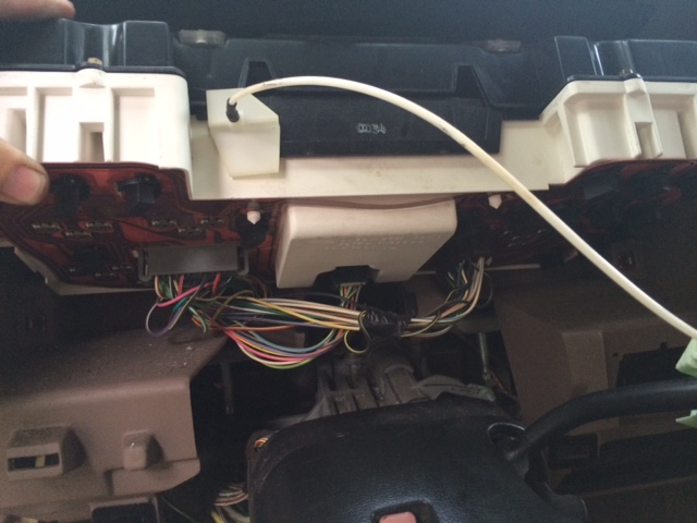 1994 Ford Bronco dashboard wiring harness disconnected