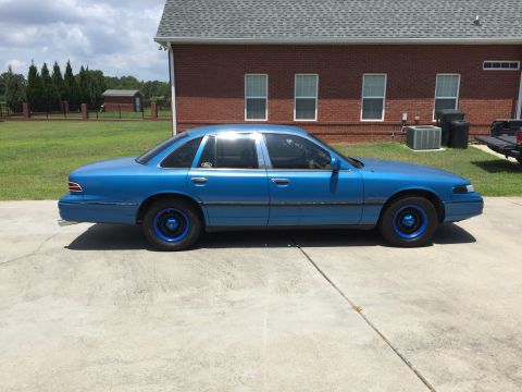 1994 Ford Crown Victoria