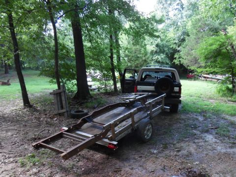 1993 Ford Bronco - It was pretty cool today, so I set the frame onto the trailer & hauled it home.
