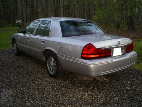 2004 Mercury Grand Marquis photo