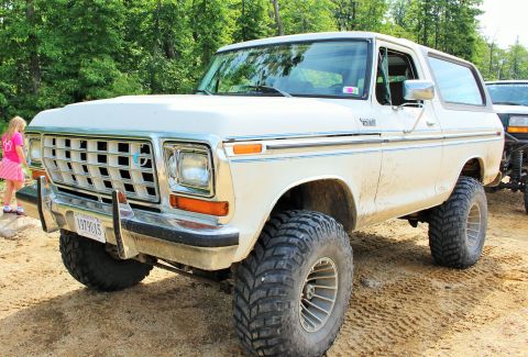 1979 Ford Bronco - This lifted Ford Bronco appears to be from the late 1970s, likely a 1978 model, not a 1979 as claimed.