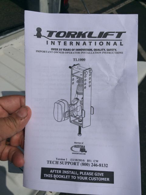 1997 Dodge 3500 - This document contains installation instructions for the Torklift TL1000.