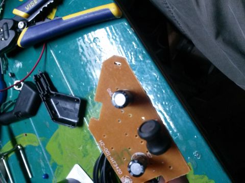 1996 Ford Bronco - solder off the and - leads