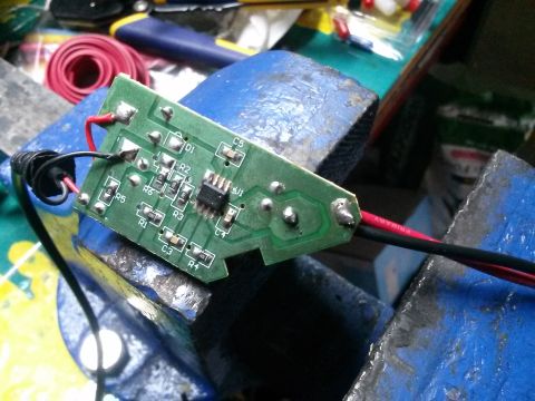 1996 Ford Bronco - solder the wire in place