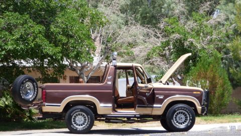 1982 Ford Bronco photo