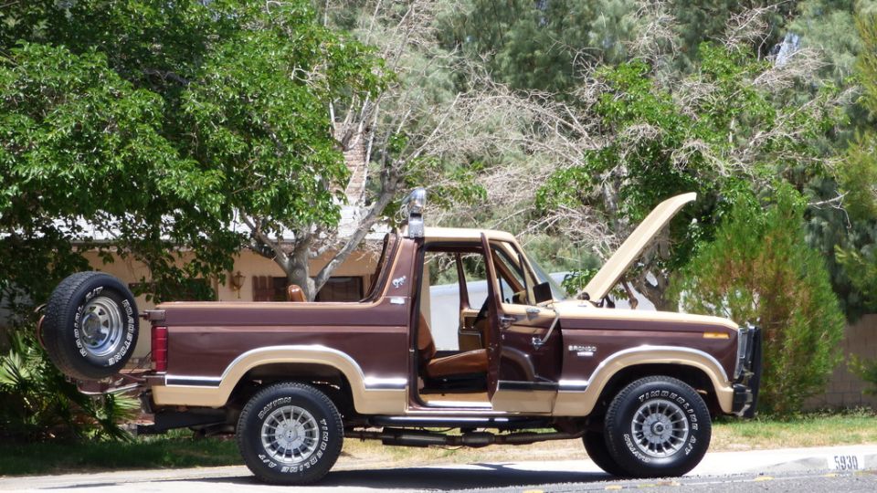1982 Ford Bronco “Beast”