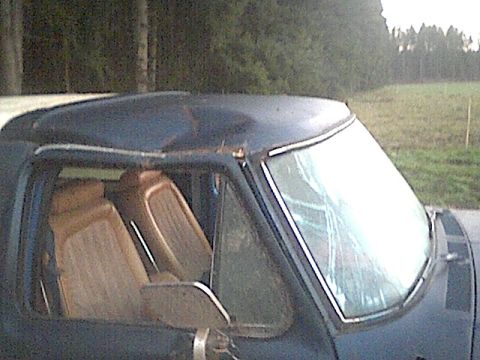 1978 Ford Bronco - top view of custom roof line