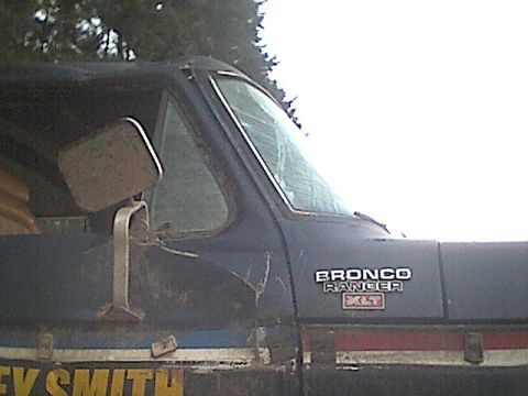1978 Ford Bronco - R/S door opens kinda hard, and doesn't close too good for some reason