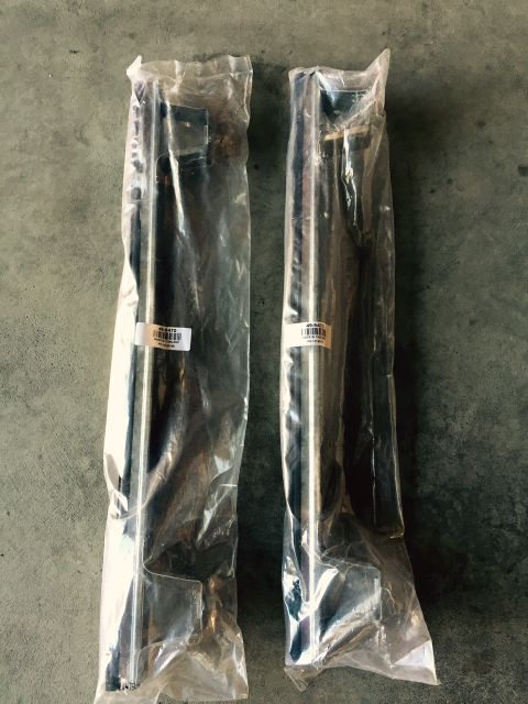 1995 Ford Bronco - 1080-96 window tracks