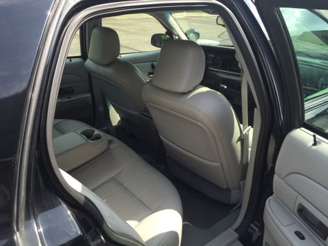 2007 Ford Crown Victoria photo