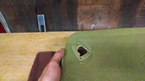 1992 Ford Bronco - Clean breaks..should be an easy fiberglass repair.