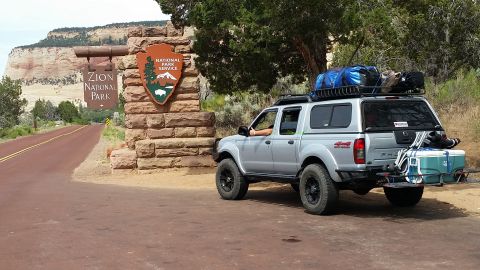 2003 Nissan Frontier photo