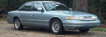 1996 Ford Crown Victoria photo