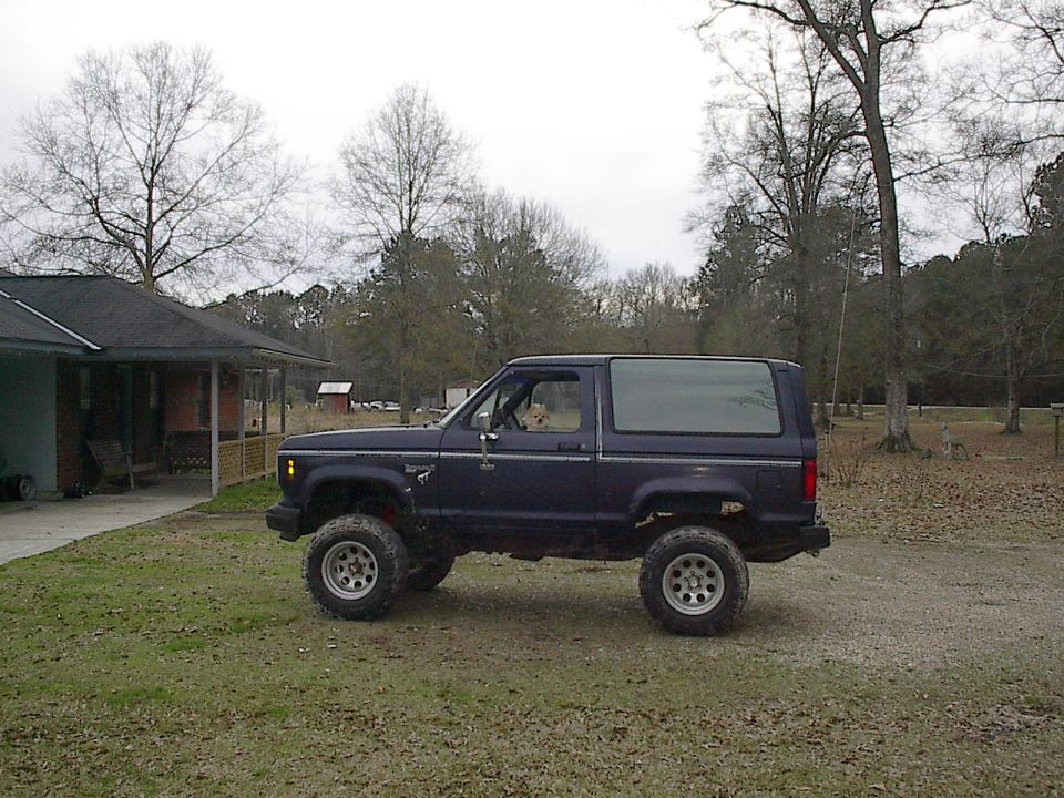 1985 Ford Bronco II “BLUE BEAST”