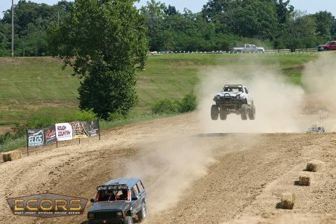 1999 Isuzu Vehicross photo