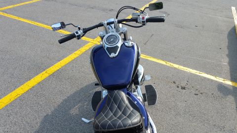 2005 Suzuki C50 photo