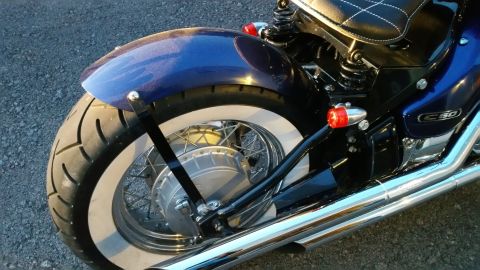 2005 Suzuki C50 photo