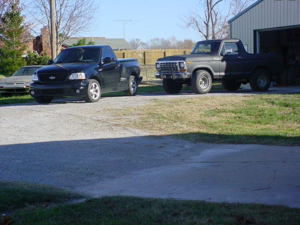 2001 Ford F-150 “Black Lightning”