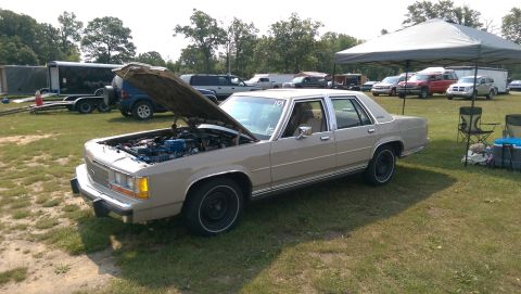 1990 Ford Crown Victoria LTD photo
