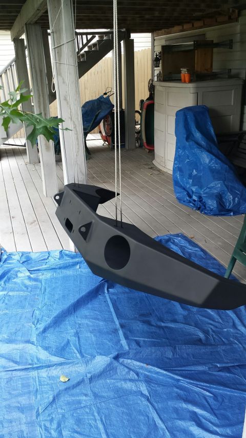 1996 Ford Bronco - 2 coats of primer and 2 coats of matt black. Looking pretty good.