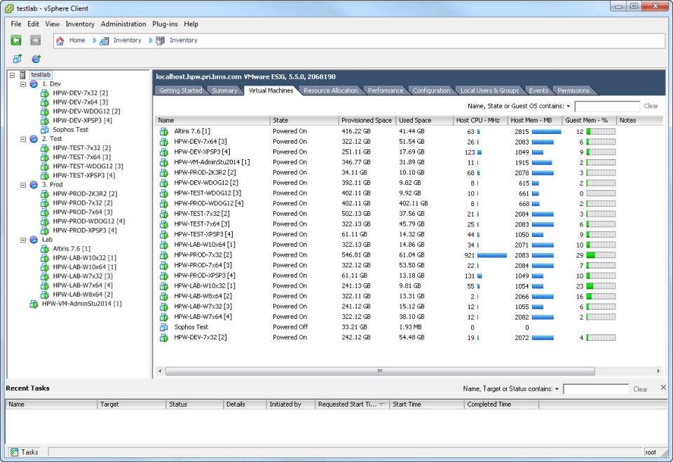 Screenshot of VMware vSphere Client software interface showing virtual machine inventory and details.