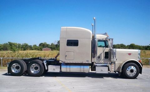 1995 Peterbilt 379 “O`Mally”
