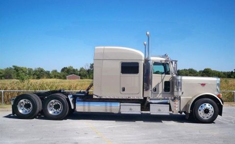 1995 Peterbilt 379 “O`Mally”