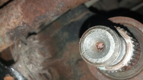 1996 Ford Bronco - Pitman Arm shaft from Steering Gear Box
