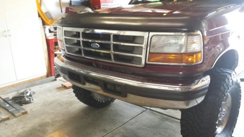 1996 Ford Bronco - Front stock bumper