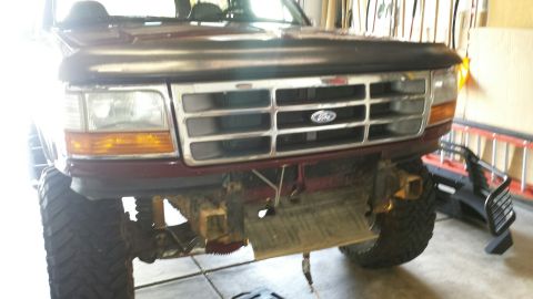 1996 Ford Bronco - Bumper removed