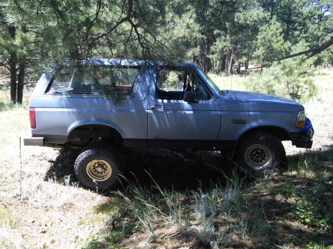 1996 Ford Bronco photo