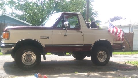 1988 Ford Bronco photo