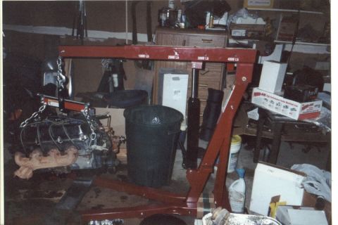 1979 Ford Bronco - worn 460 coming out
