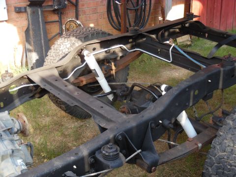 1993 Ford Bronco - I wirewheeled & galvanized the vapor tubes, but I haven't found their clips or the frame ground bolt yet.