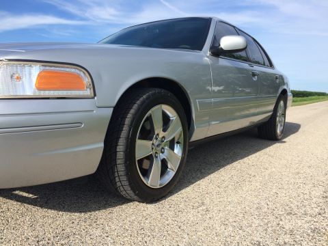 2003 Ford Crown Victoria - New Wheels!