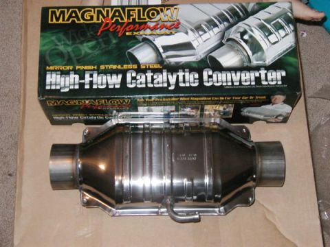 1985 Ford Bronco - high flow cat 3" in/out