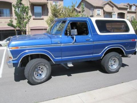 1978 Ford Bronco - This 1978 Ford Bronco is seen from the side, its classic blue and white exterior.