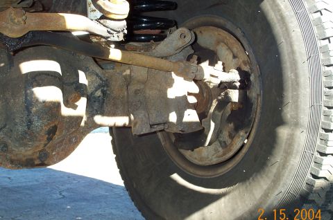 1986 Ford Bronco - Wonder why no shock mount on this side of the TTB?