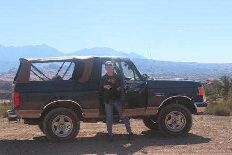 1989 Ford Bronco photo