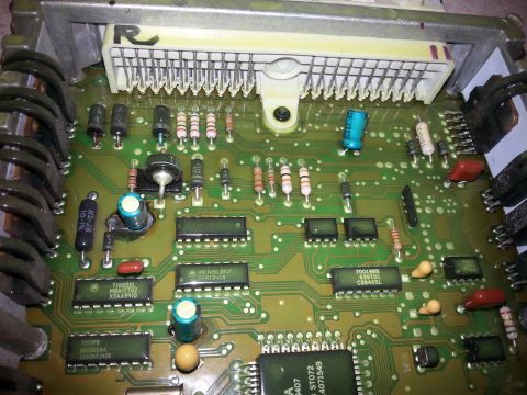 1994 Ford Bronco - ford bronco 5.8l cpu bad capacitor = hard to start when it rains
