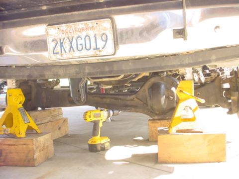 1988 Ford Bronco - Passenger side bracket attached