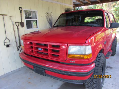 1995 Ford Bronco photo