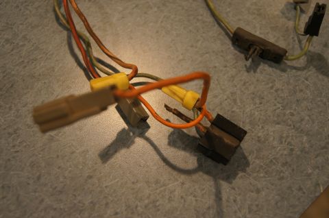 1979 Ford Bronco - I cant make heads or tails out of this end of the harness. Ended up getting a great used one from a friend on FSB website.