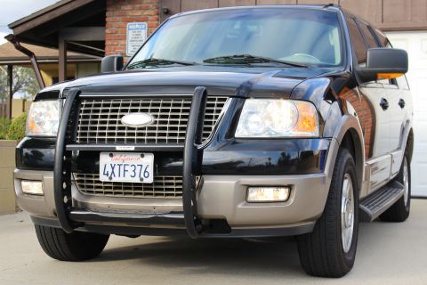 2003 Ford Expedition “TOW RIG”