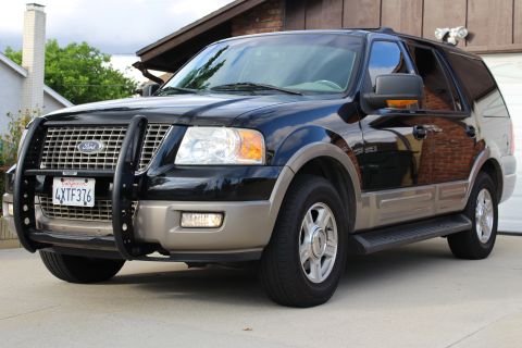 2003 Ford Expedition “TOW RIG”