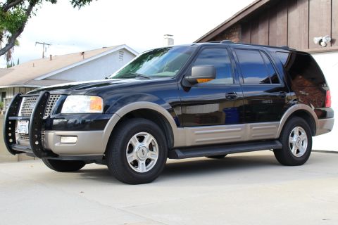 2003 Ford Expedition “TOW RIG”