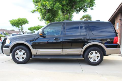 2003 Ford Expedition “TOW RIG”