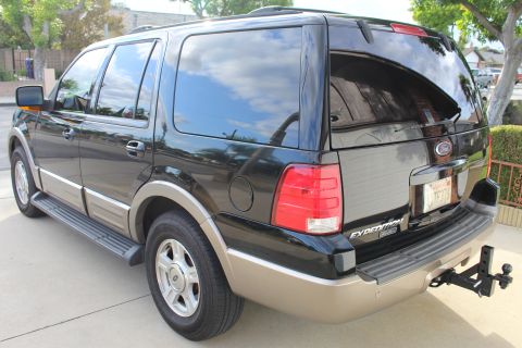 2003 Ford Expedition “TOW RIG”